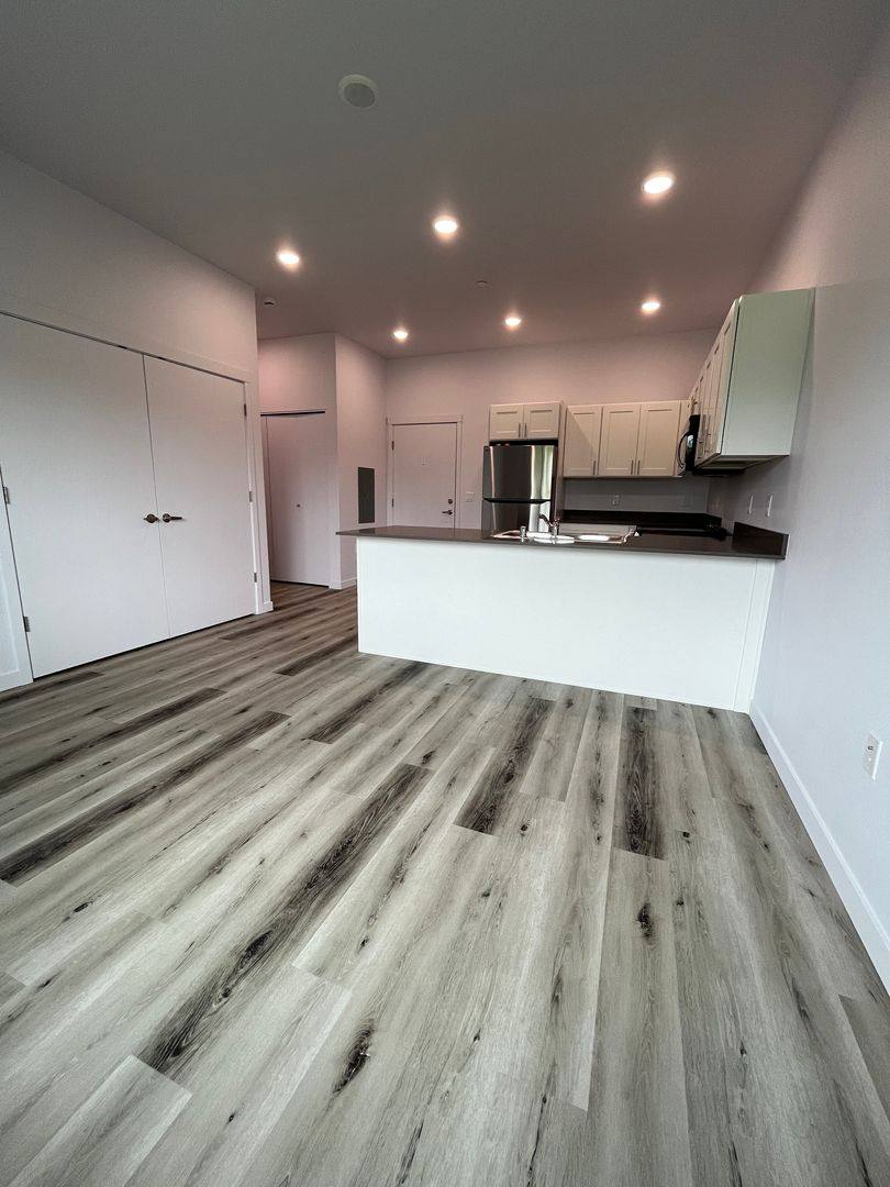 Apartment for rent at 5600 NE 34th St, Vancouver, WA 98661