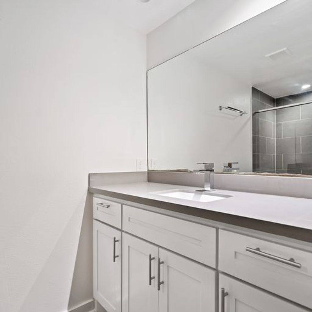Apartment for rent at 1717 Norfolk, Houston, TX 77098