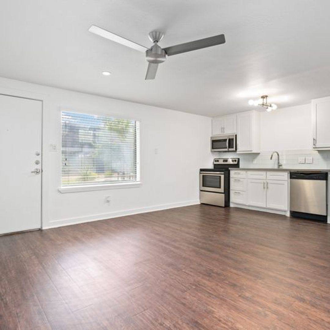 Apartment for rent at 1717 Norfolk, Houston, TX 77098
