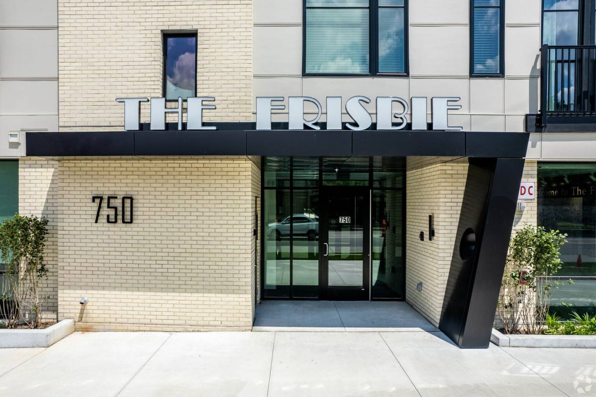 Apartment for rent at 750 E Broad St, Columbus, OH 43205