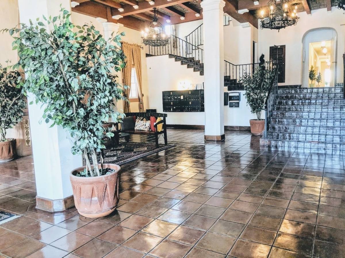 Apartment for rent at 229 W 6th St, Long Beach, CA 90802