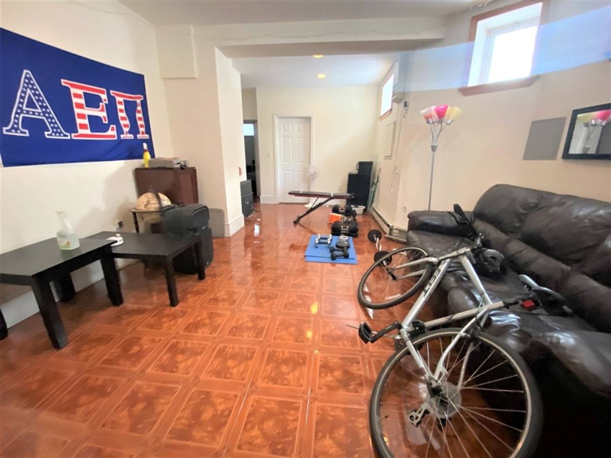 Apartment for rent at 75 Babcock St #1A, Brookline, MA 02446