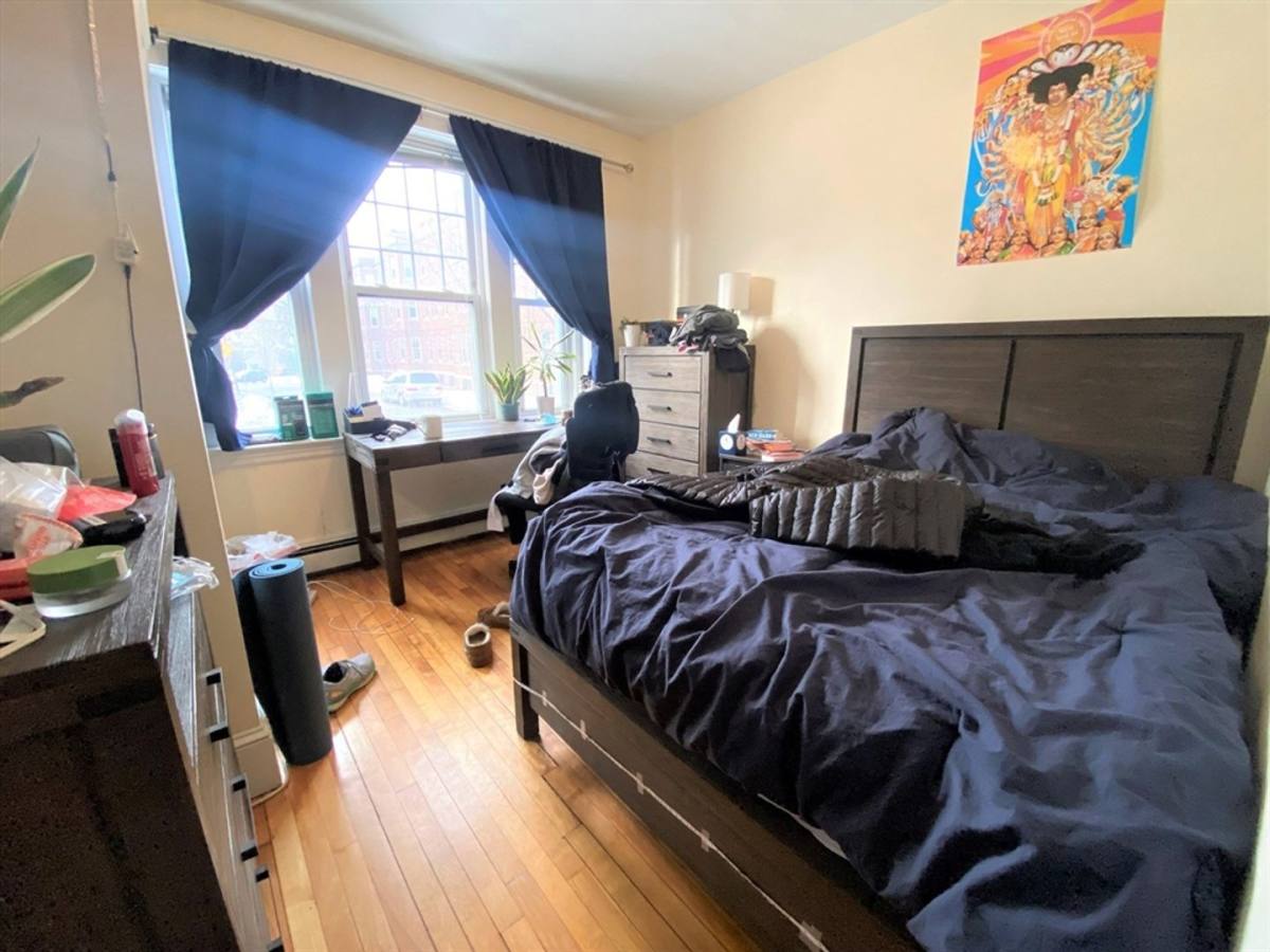 Apartment for rent at 75 Babcock St #1A, Brookline, MA 02446