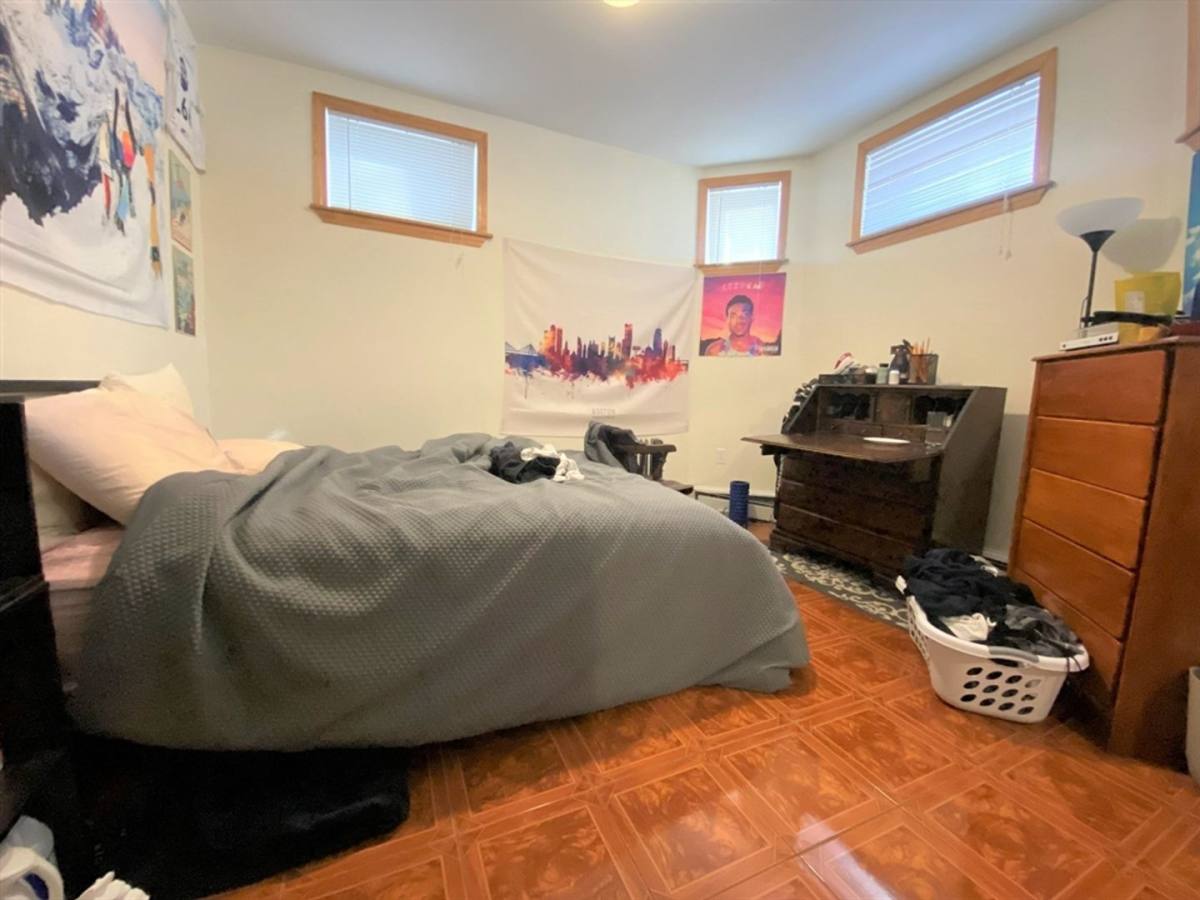 Apartment for rent at 75 Babcock St #1A, Brookline, MA 02446