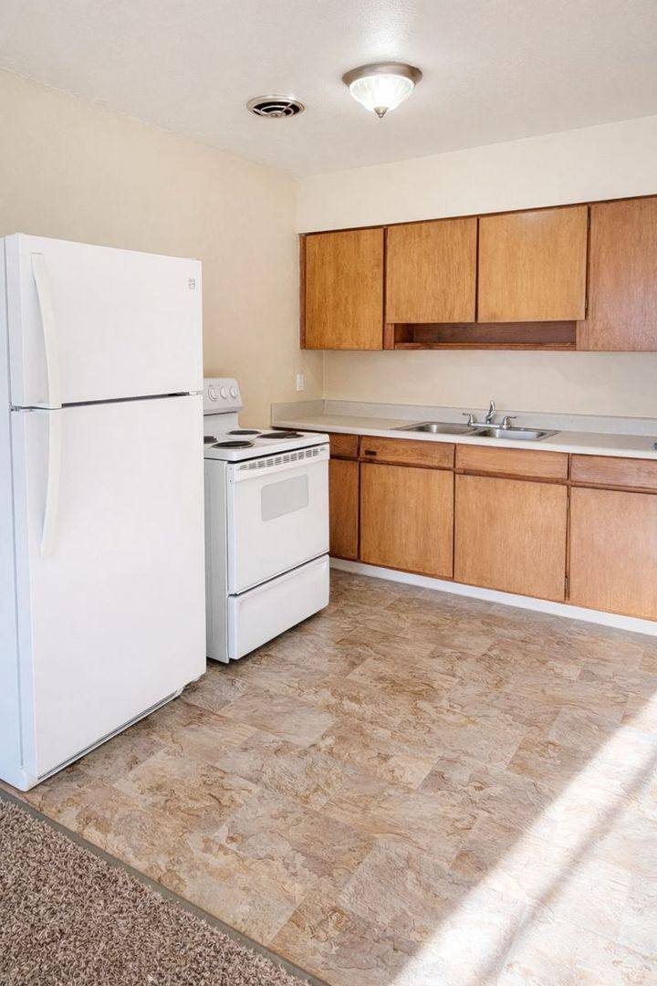 Apartment for rent at 368 W Powers Ave, Littleton, CO 80120