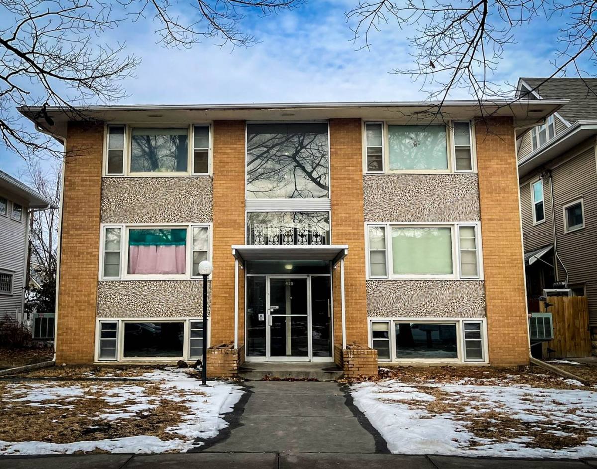 Apartment for rent at 1420 E St, Lincoln, NE 68508