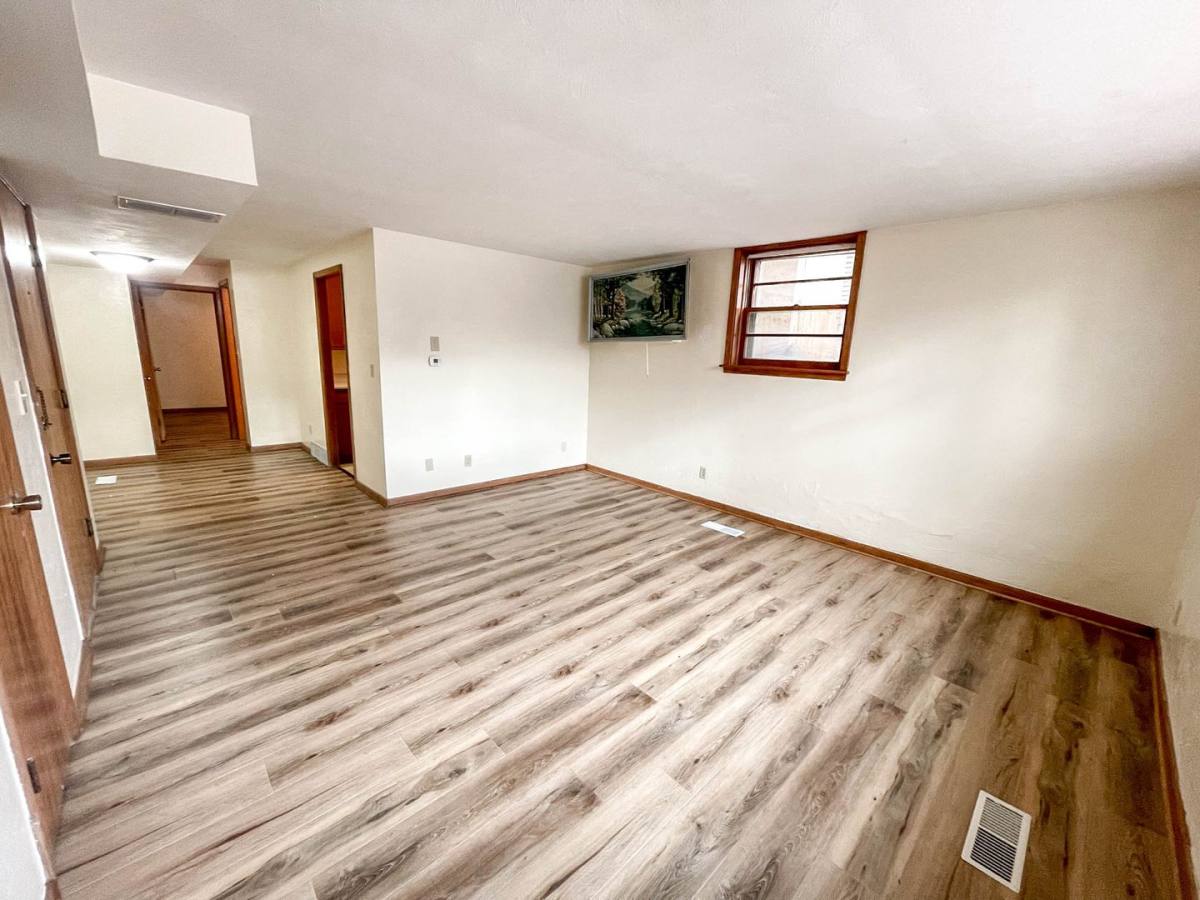 Apartment for rent at 1420 E St, Lincoln, NE 68508