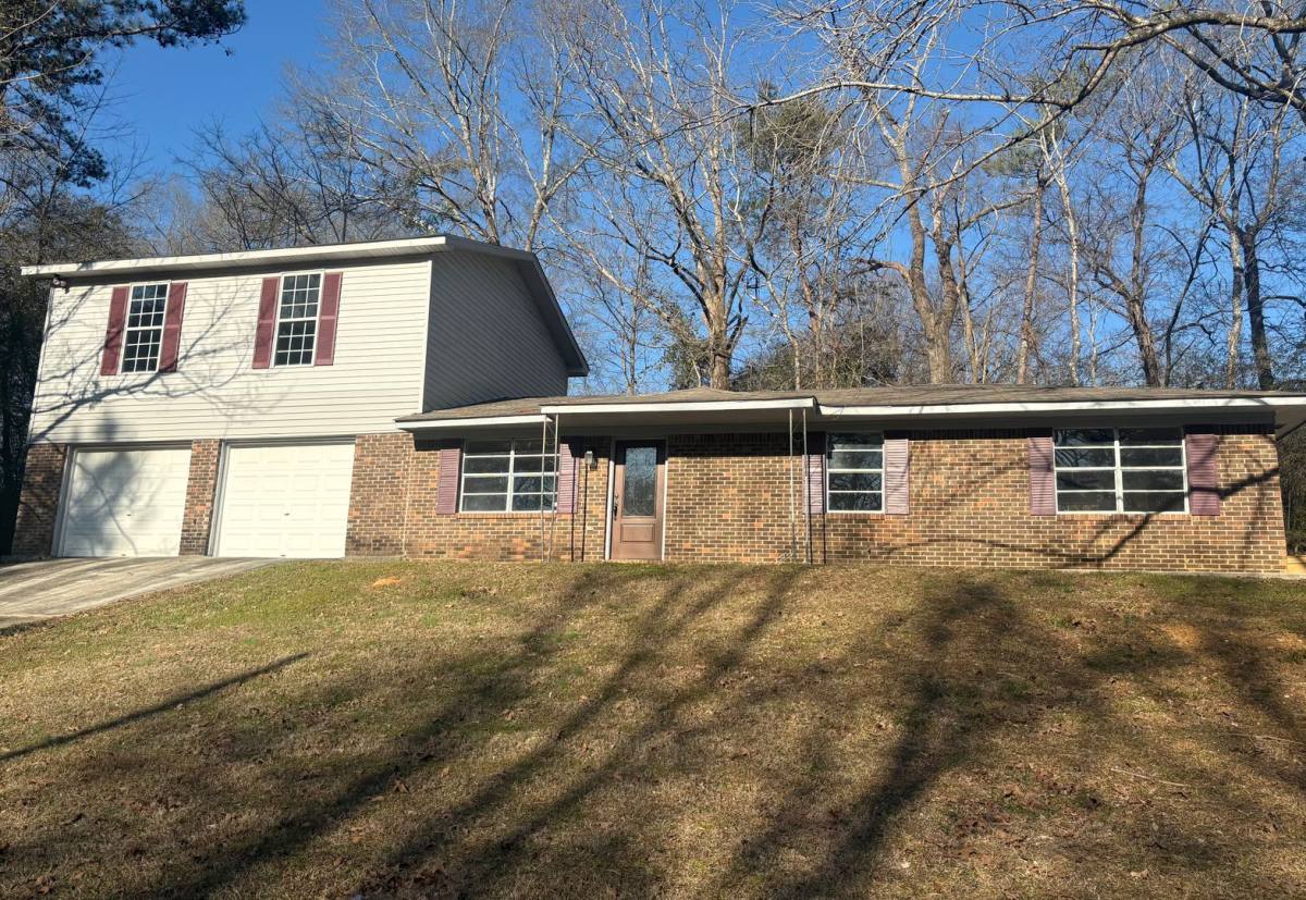 House for rent at 8227 Country Circle, Pinson, AL 35126