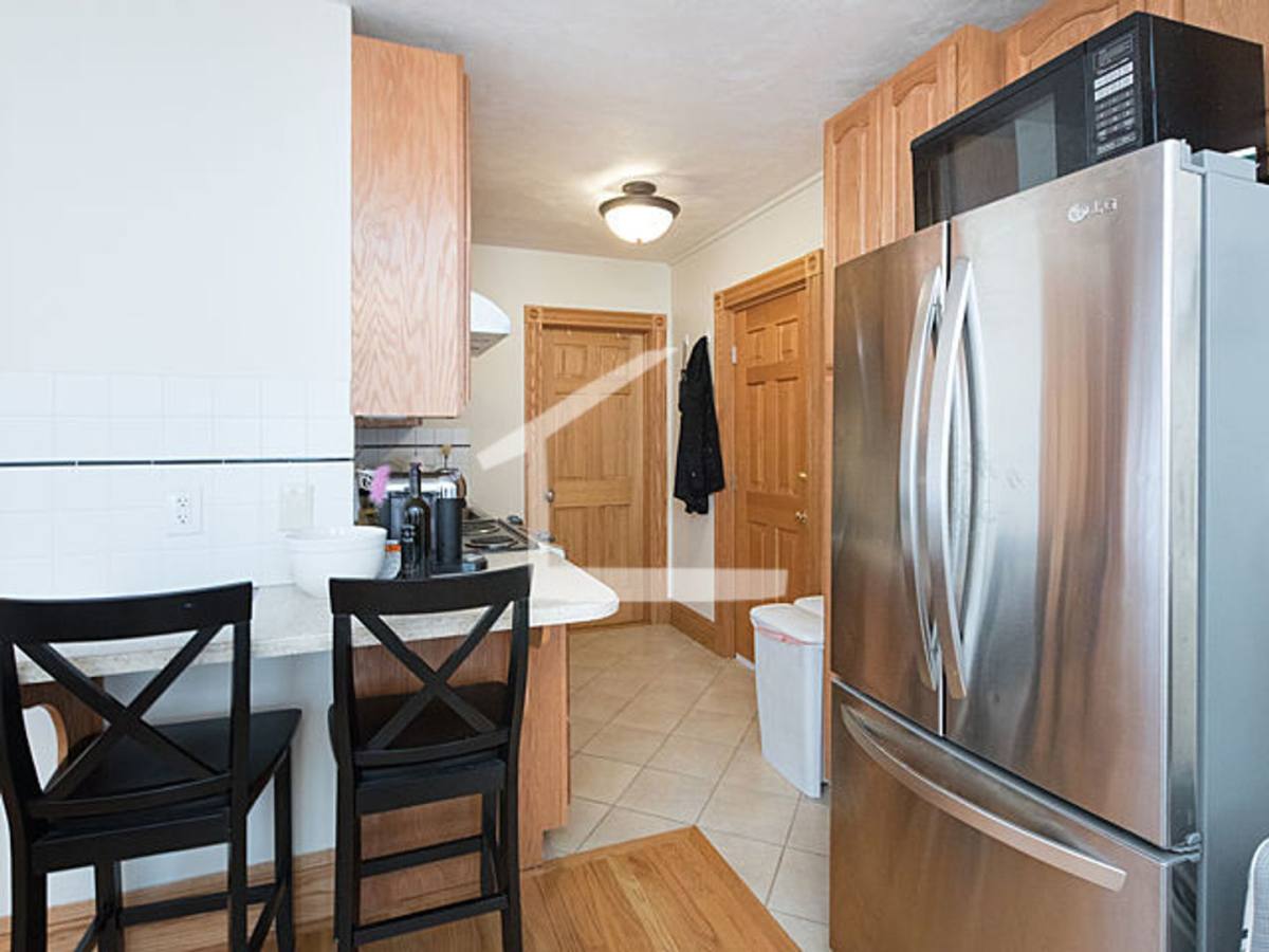 Apartment for rent at 91 Myrtle St #6, Boston, MA 02114