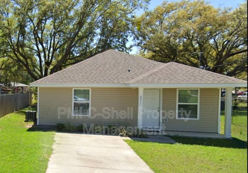 Condo for rent at 2211 Forsyth St, Pensacola, FL 32514