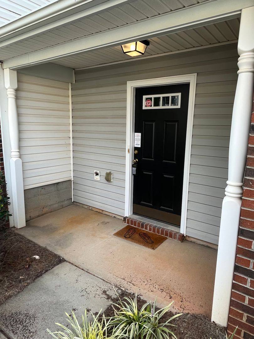 Townhouse for rent at 11838 Shoemaker Court, Charlotte, NC 28270