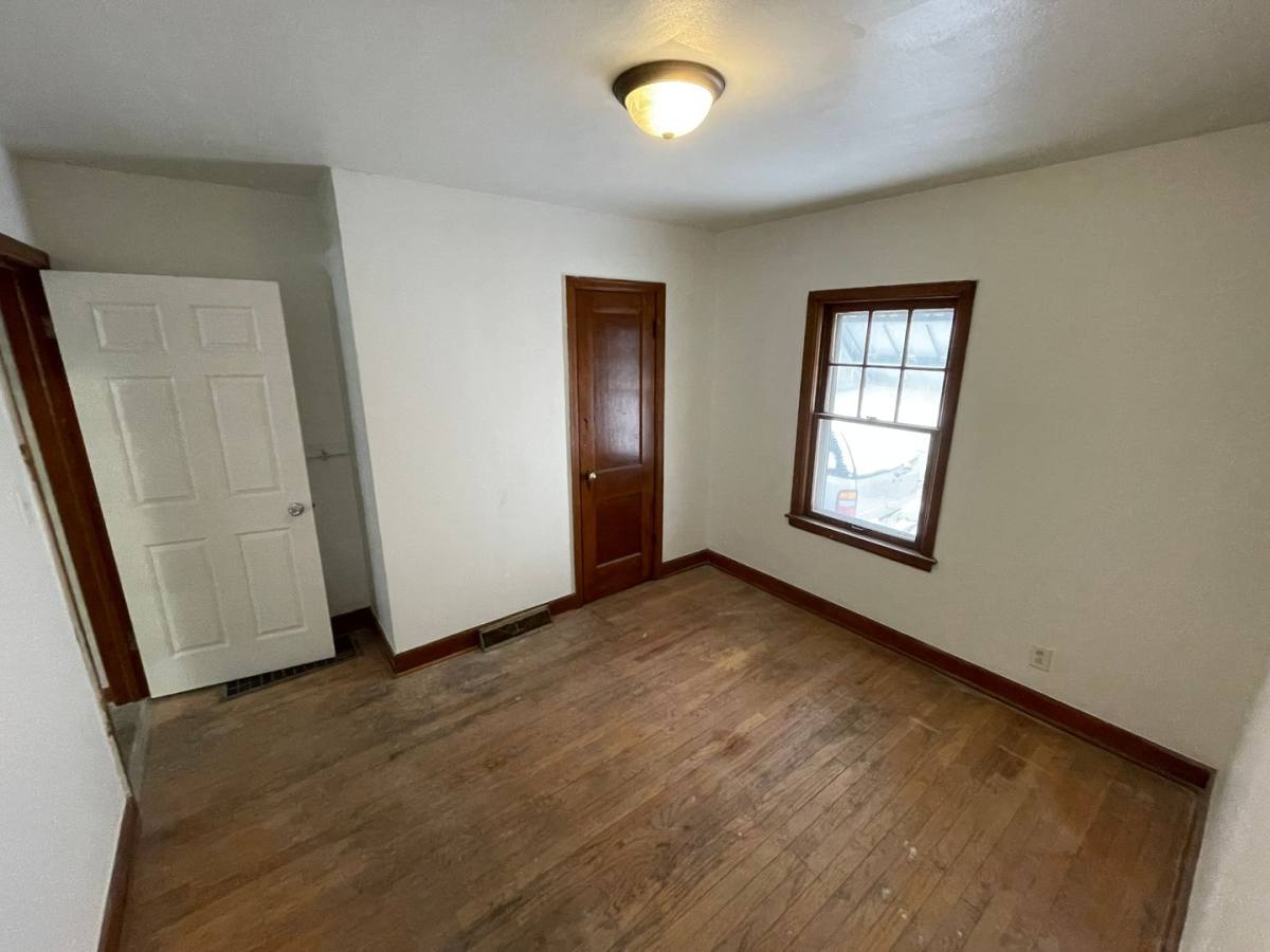 House for rent at 1929 E Spruce St, Springfield, IL 62702