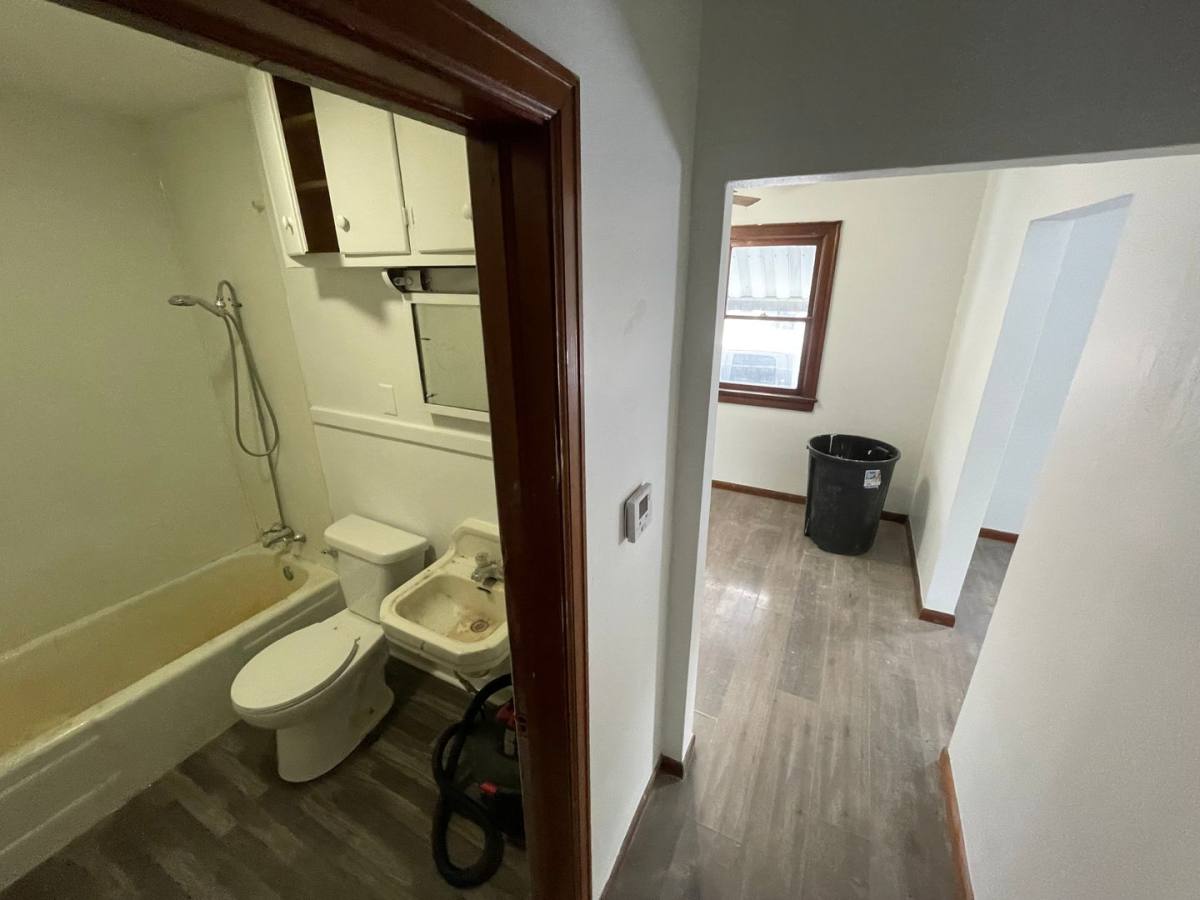 House for rent at 1929 E Spruce St, Springfield, IL 62702