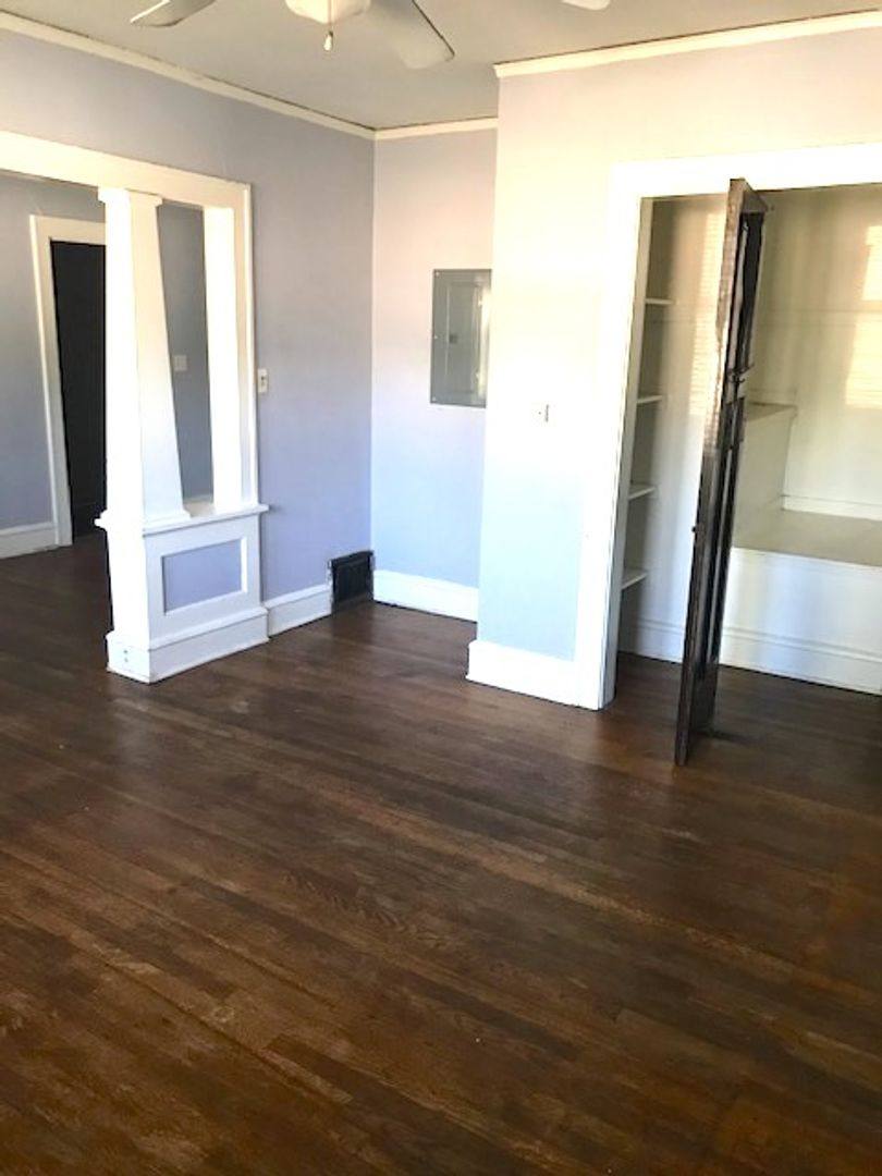 Apartment for rent at 1504-1506 28th St, Des Moines, IA 50311