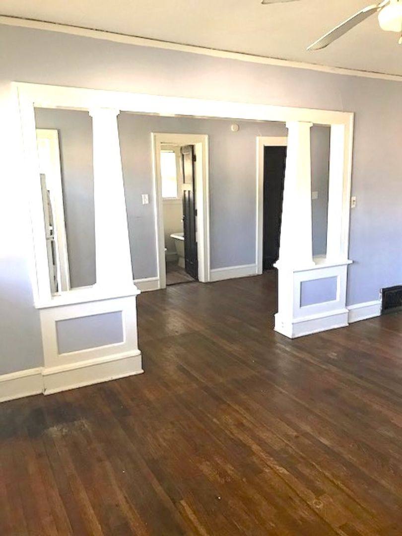Apartment for rent at 1504-1506 28th St, Des Moines, IA 50311
