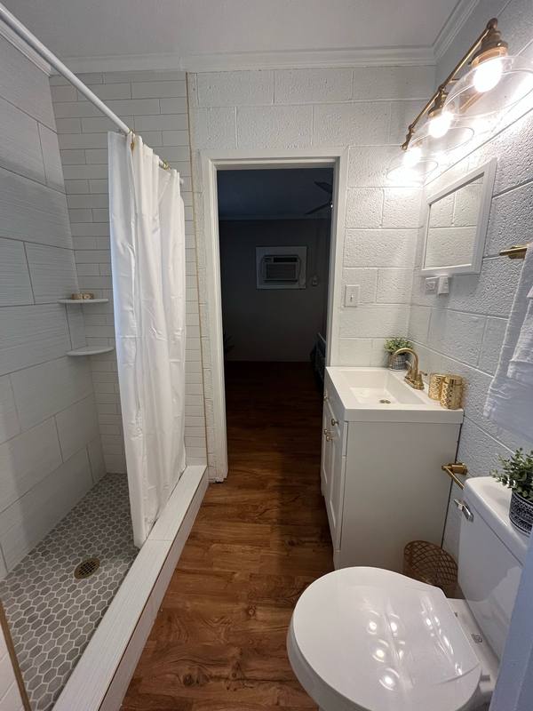 Apartment for rent at 402 S Holly St #A, Greenville, NC 27858