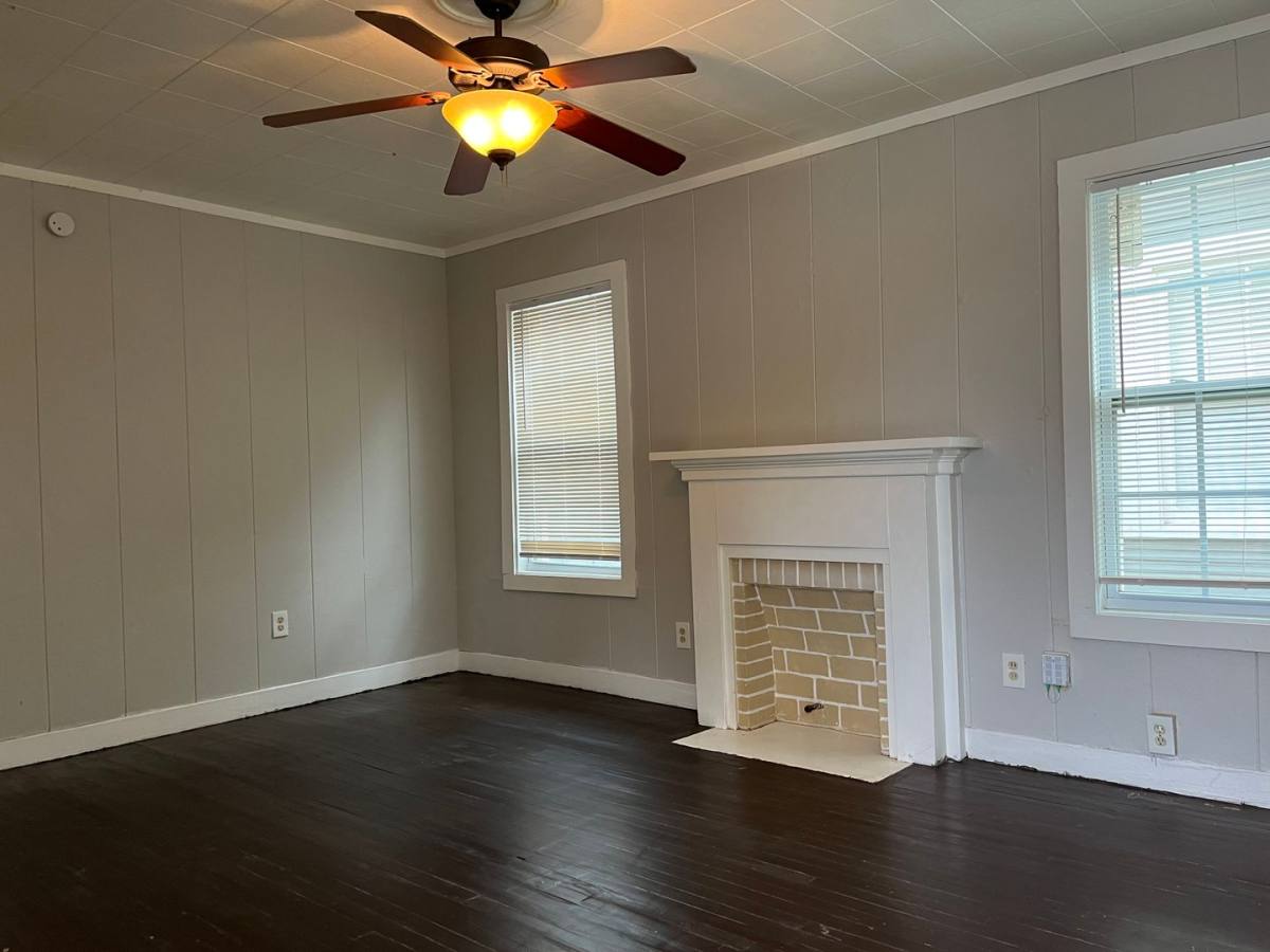Apartment for rent at 2321 15th St, Lubbock, TX 79401