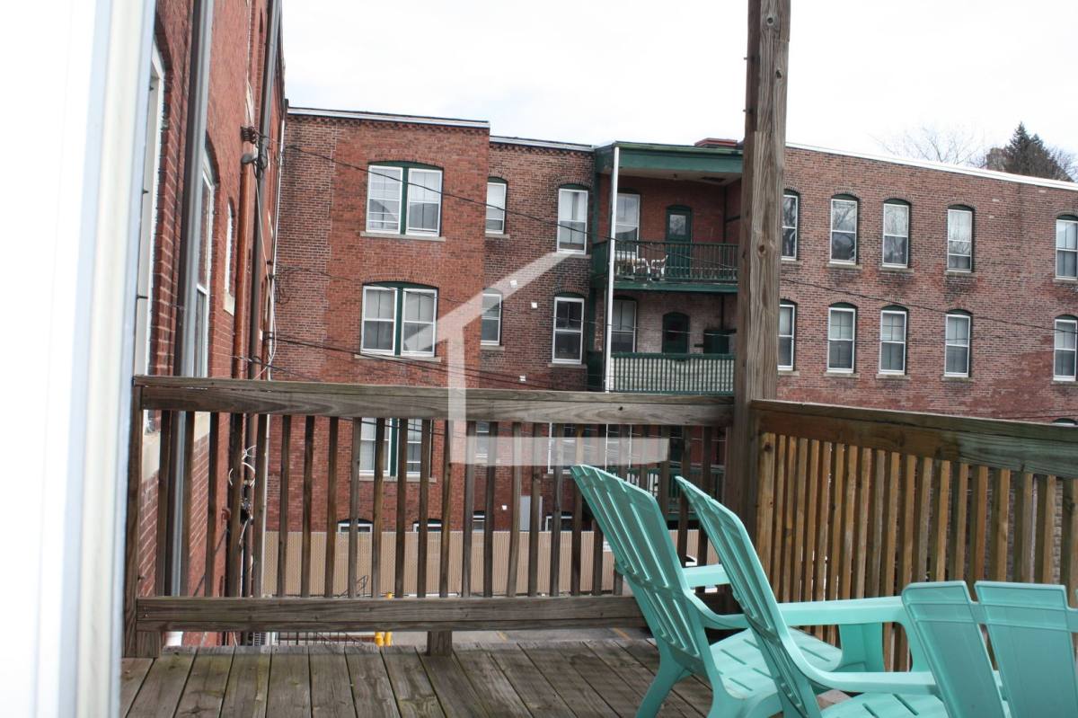 Apartment for rent at 1616 Beacon St #6, Brookline, MA 02445