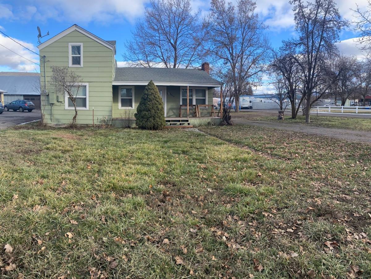 House for rent at 2439 Homedale Rd, Klamath Falls, OR 97603