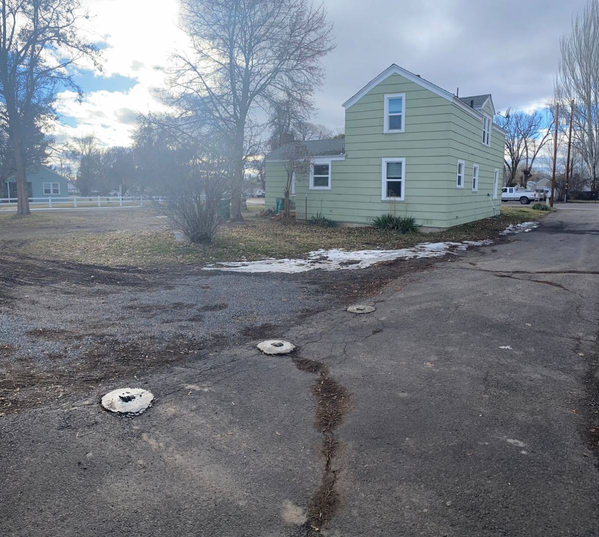 House for rent at 2439 Homedale Rd, Klamath Falls, OR 97603
