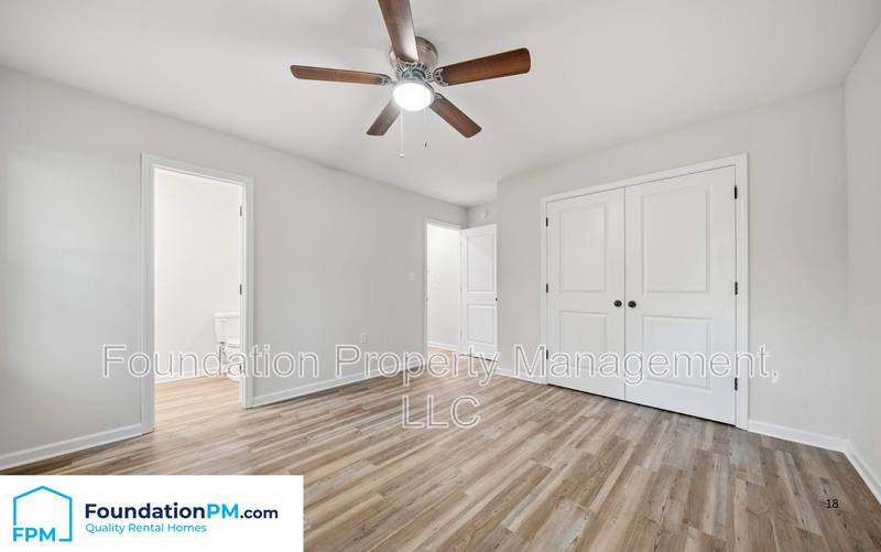 House for rent at 1398 E Barton Ave, West Memphis, AR 72301