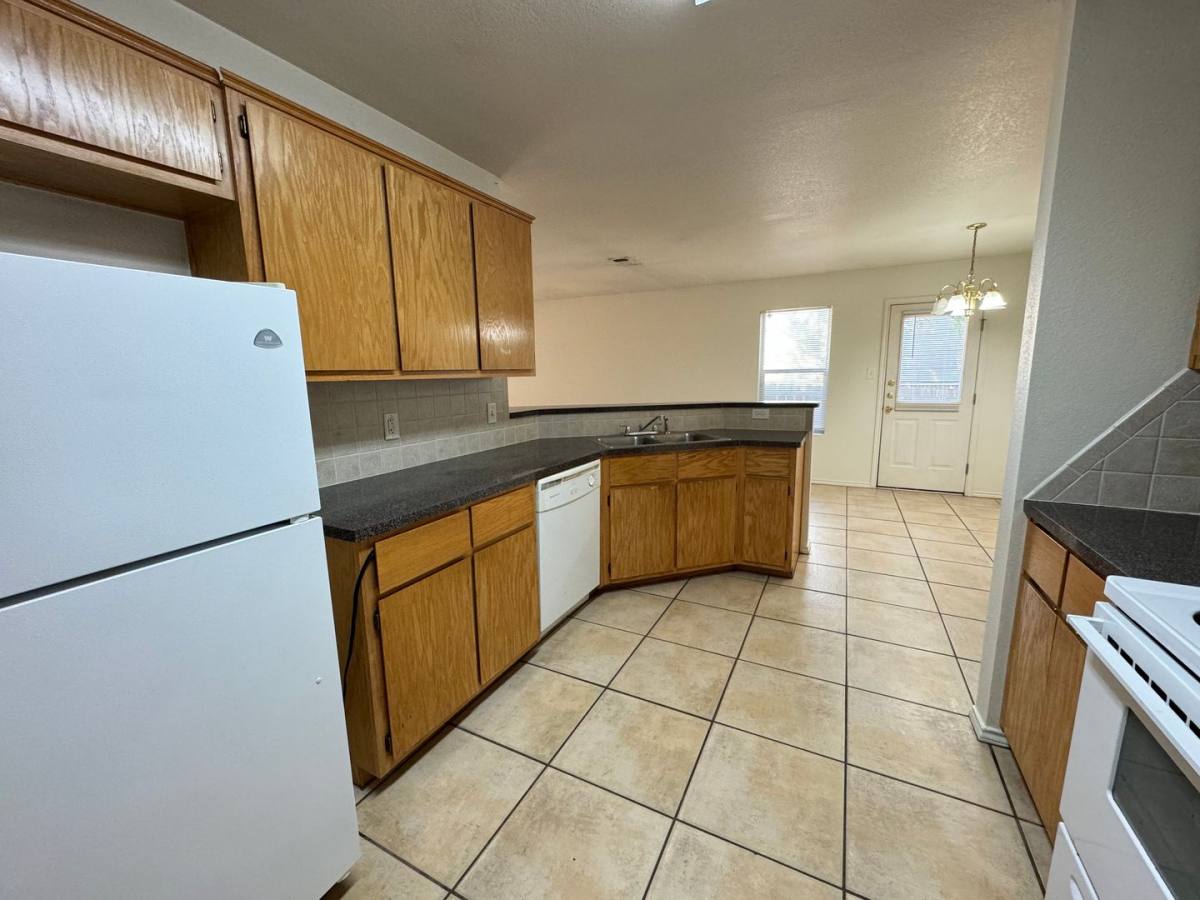 Apartment for rent at 3809 Edgefield St, Killeen, TX 76549