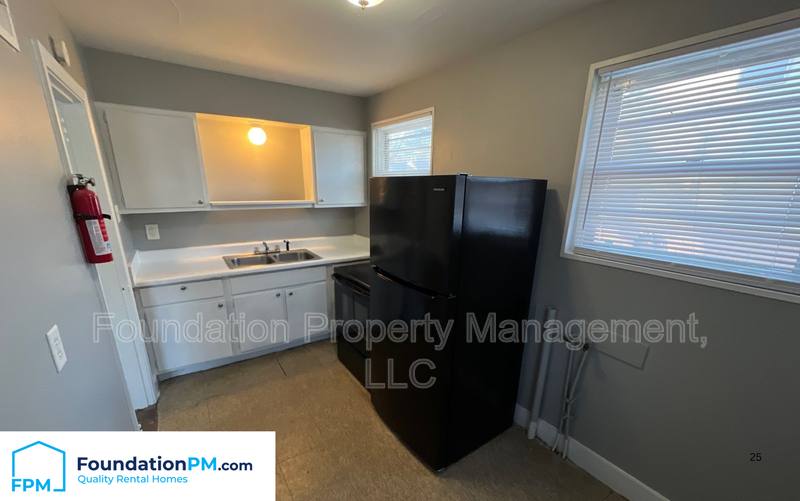 House for rent at 1570 Rebecca St, Memphis, TN 38111