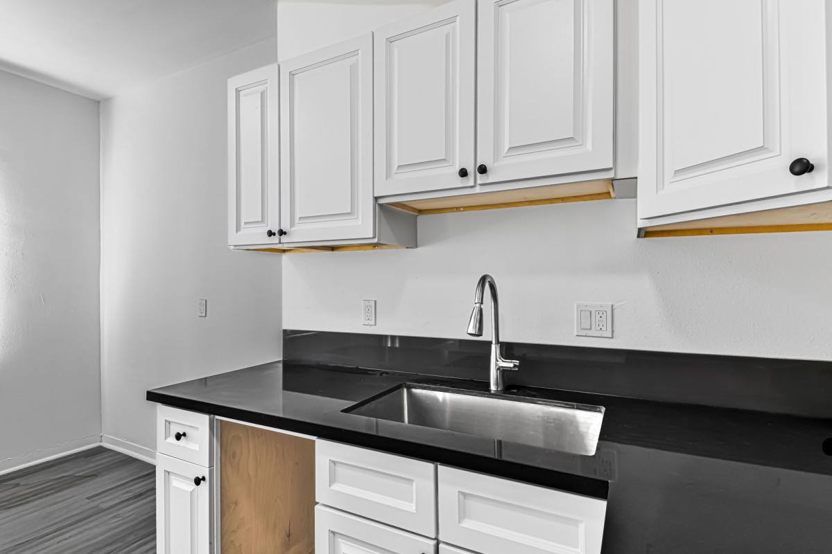 Apartment for rent at 1503 S Shenandoah St, Los Angeles, CA 90035