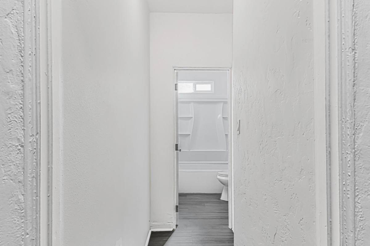 Apartment for rent at 1503 S Shenandoah St, Los Angeles, CA 90035
