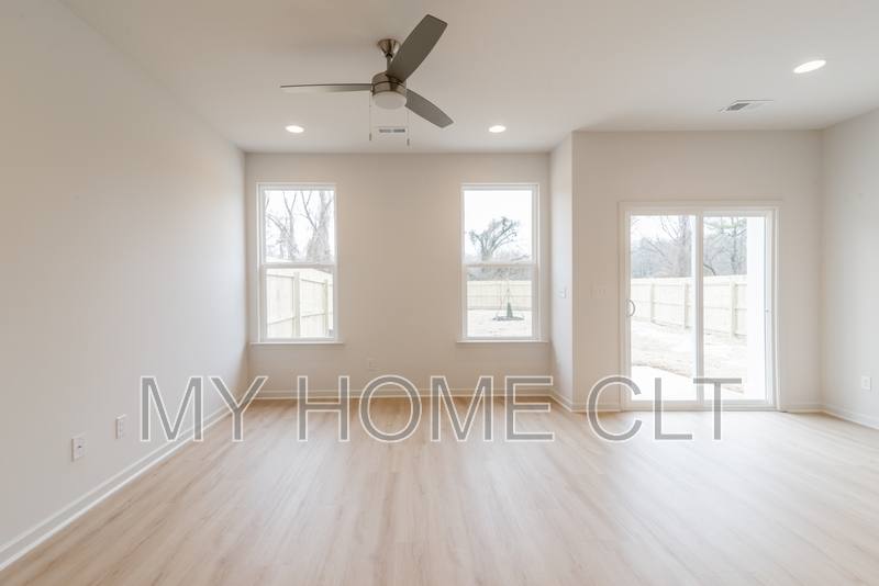 Apartment for rent at 2719 Capitol Dr, Charlotte, NC 28208