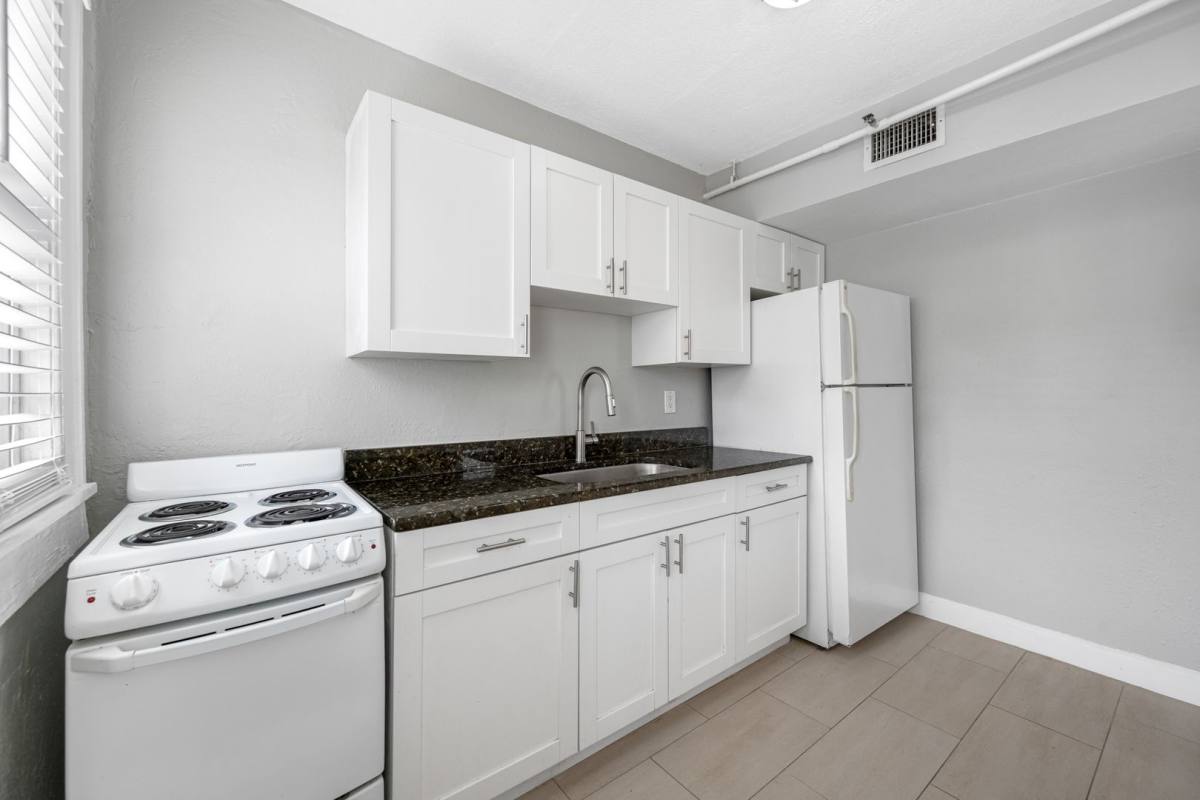 Apartment for rent at 324 Grove St N, Saint Petersburg, FL 33701