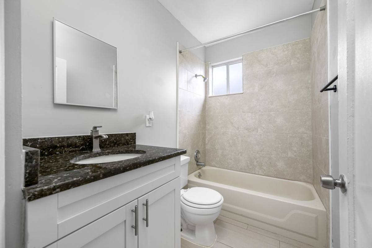 Apartment for rent at 324 Grove St N, Saint Petersburg, FL 33701