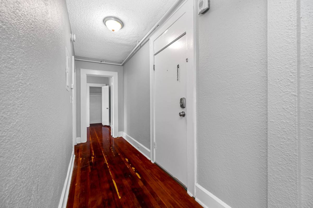 Apartment for rent at 324 Grove St N, Saint Petersburg, FL 33701