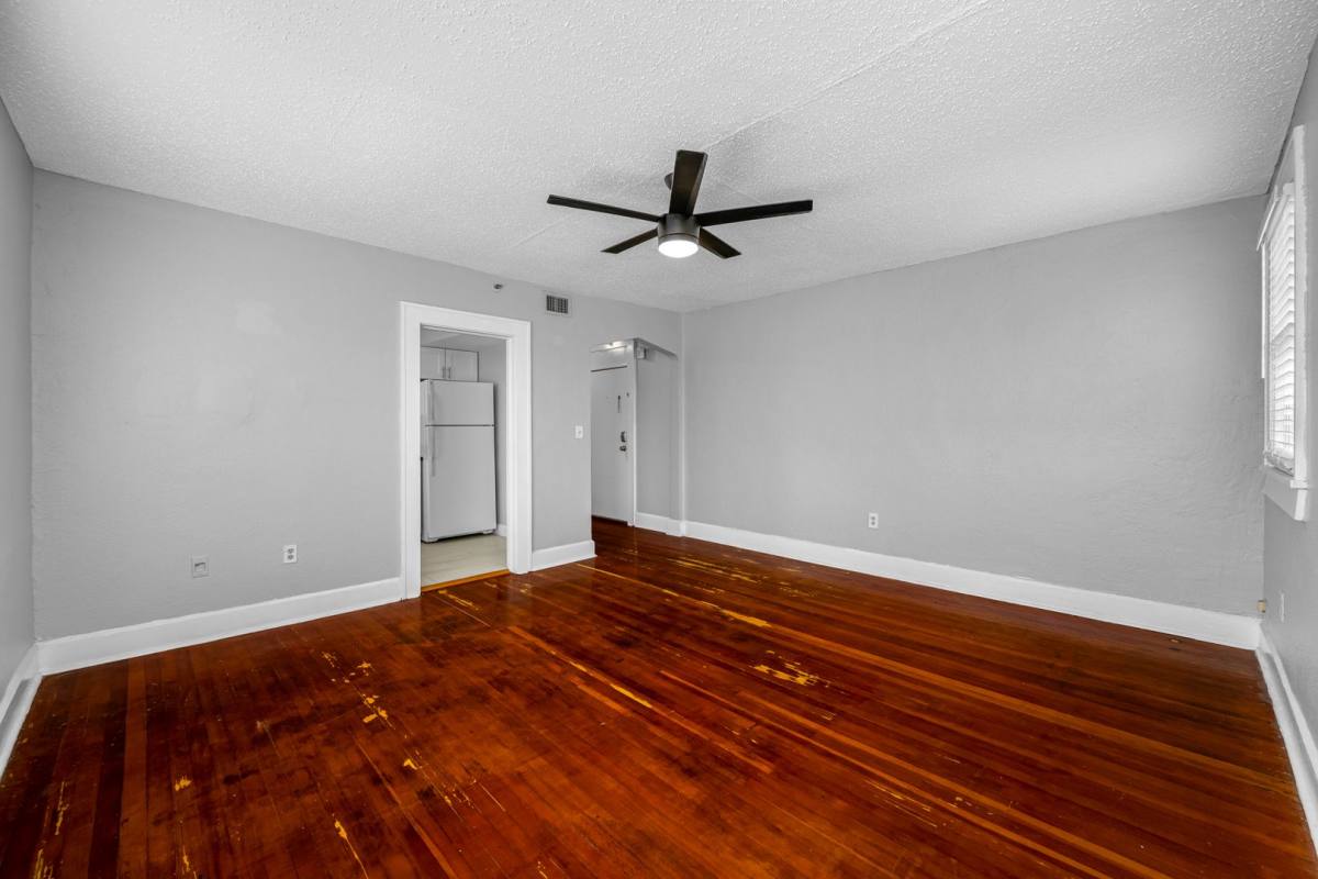Apartment for rent at 324 Grove St N, Saint Petersburg, FL 33701