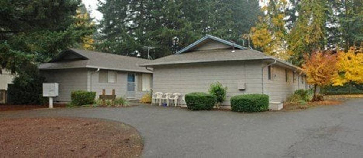 Apartment for rent at 158 Friendship Ave SE, Salem, OR 97302