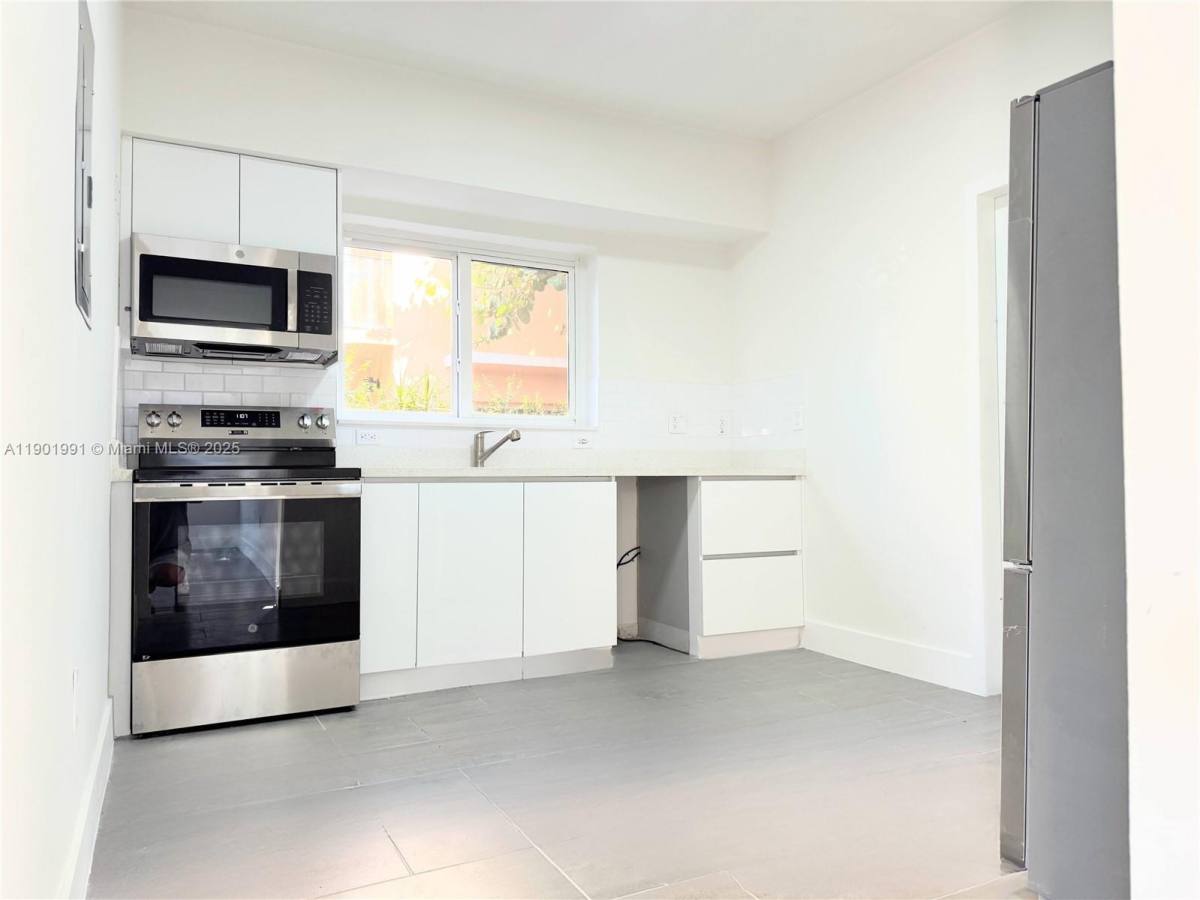 Apartment for rent at 7325 Byron Ave #1, Miami Beach, FL 33141