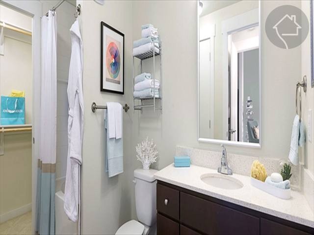 Apartment for rent at 2119 E 7th St, Austin, TX 78702