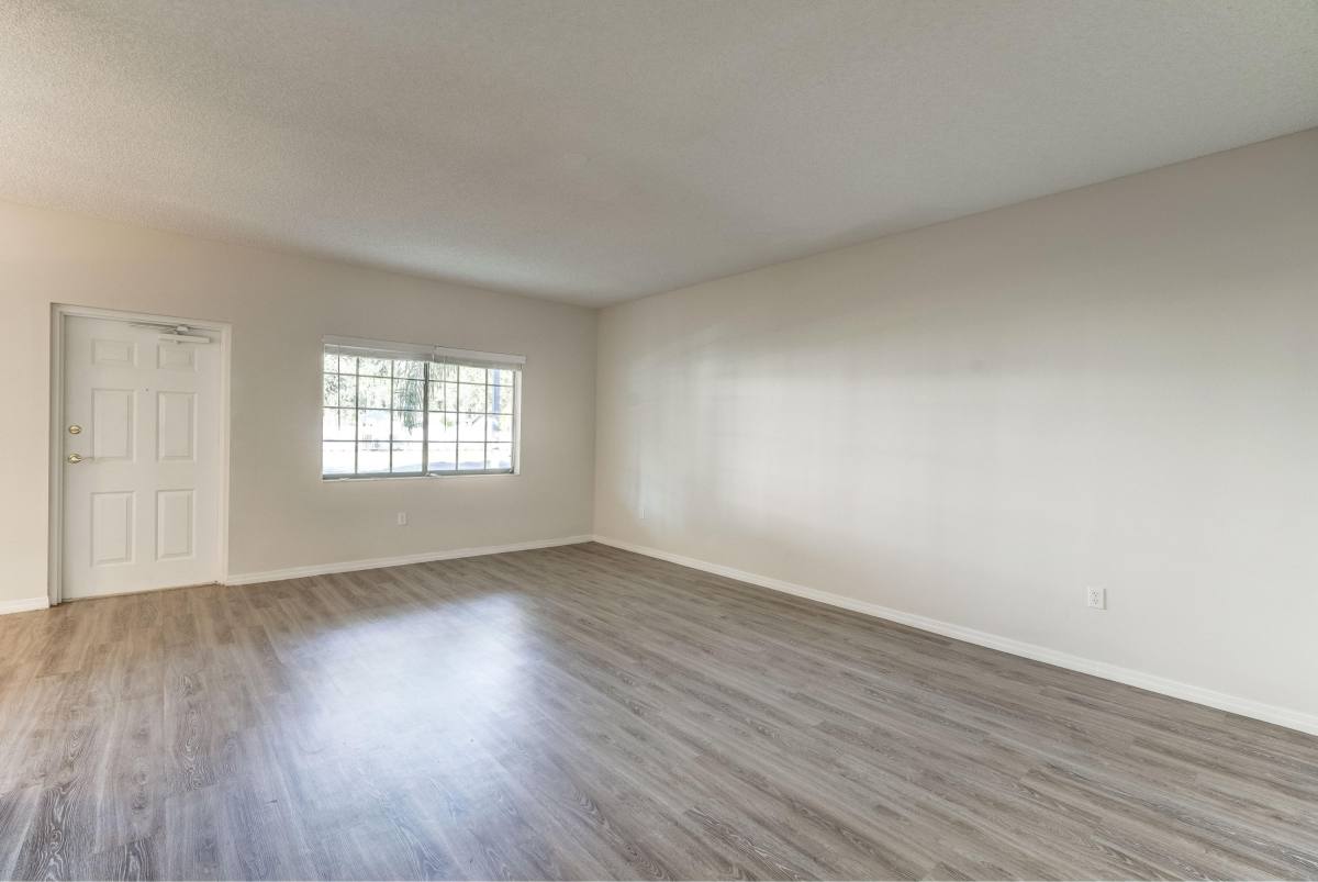 Condo for rent at 4685 Haverhill Rd #4685E4, West Palm Beach, FL 33417
