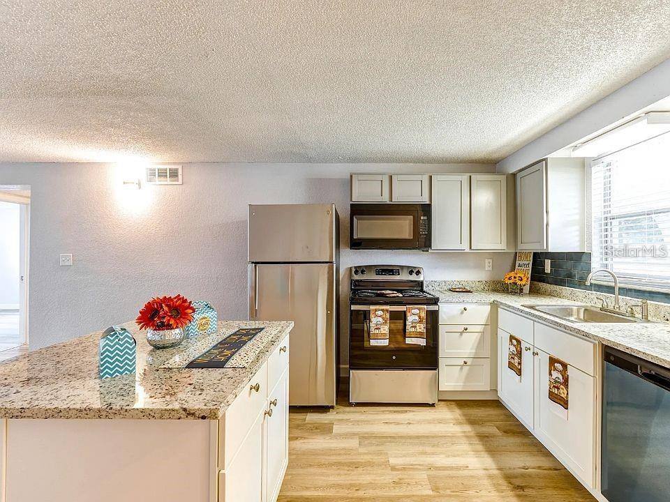 Apartment for rent at 9919 Aquarius Dr, Port Richey, FL 34668