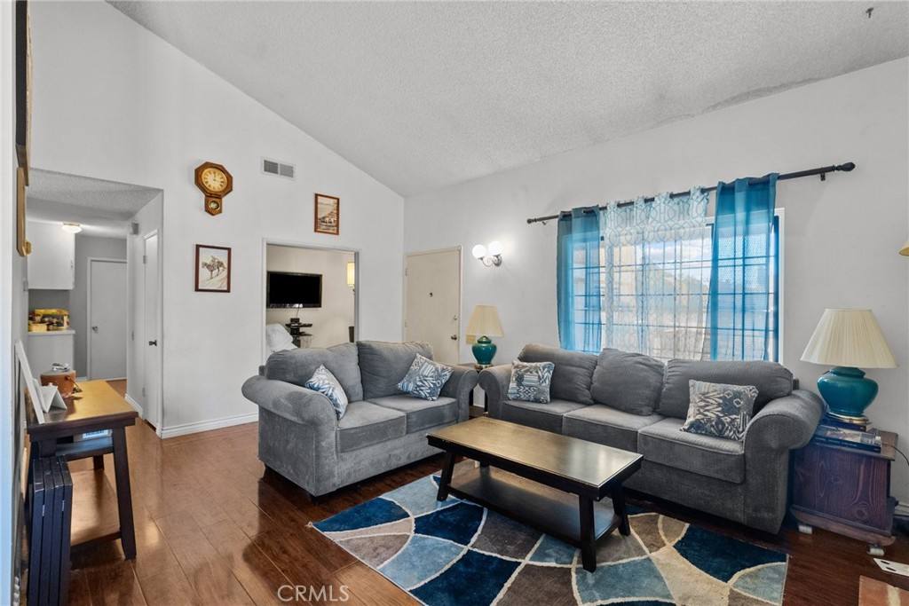 Apartment for rent at 663 Eston Place #663, Lancaster, CA 93535