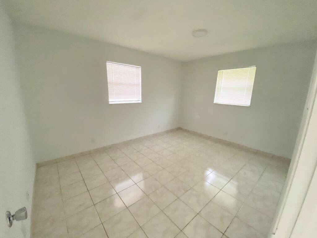 Apartment for rent at 2715 Ponce De Leon Blvd, Delray Beach, FL 33445