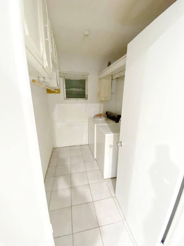 Apartment for rent at 2715 Ponce De Leon Blvd, Delray Beach, FL 33445