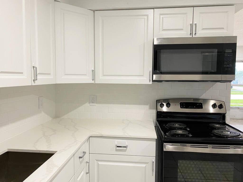 Apartment for rent at 2715 Ponce De Leon Blvd, Delray Beach, FL 33445
