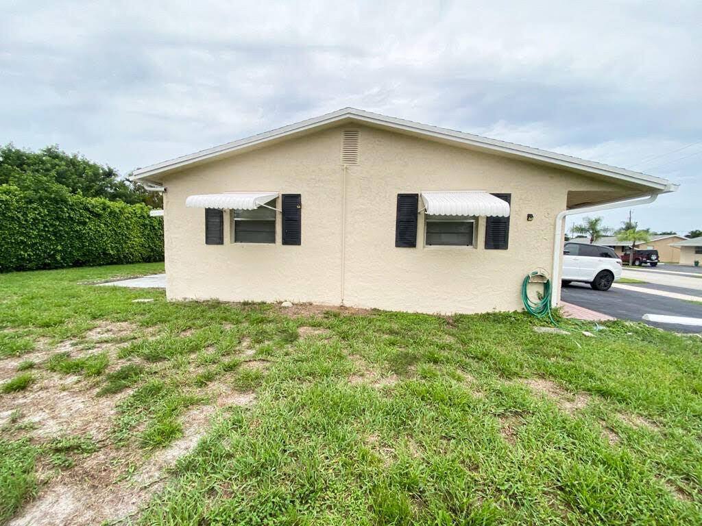 Apartment for rent at 2715 Ponce De Leon Blvd, Delray Beach, FL 33445
