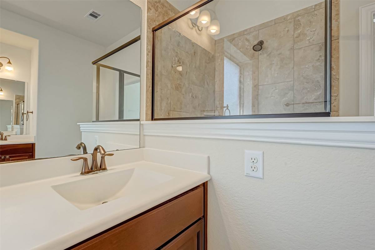 Apartment for rent at 21219 Barrett Creek Lane, Richmond, TX 77407