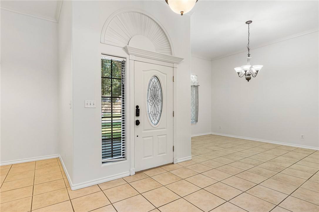 Apartment for rent at 3114 Paris Dr, Corpus Christi, TX 78414