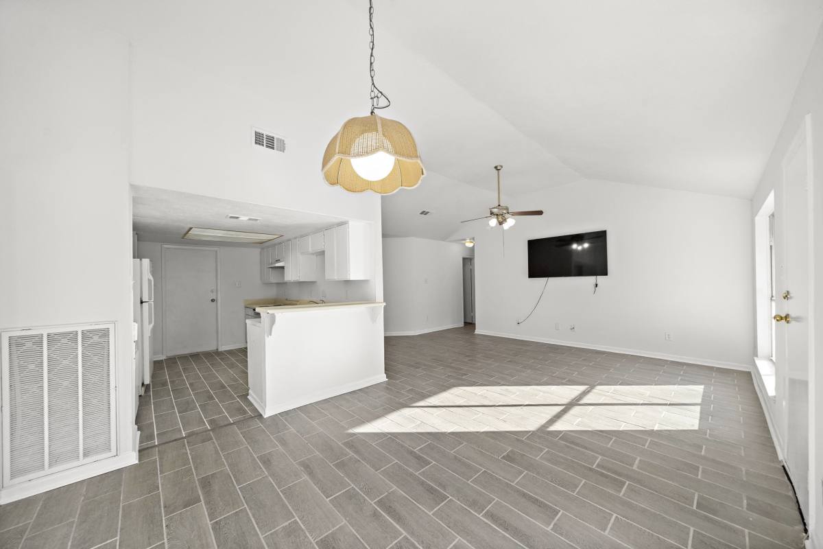 Apartment for rent at 7010 Foxmar Lane, Humble, TX 77338