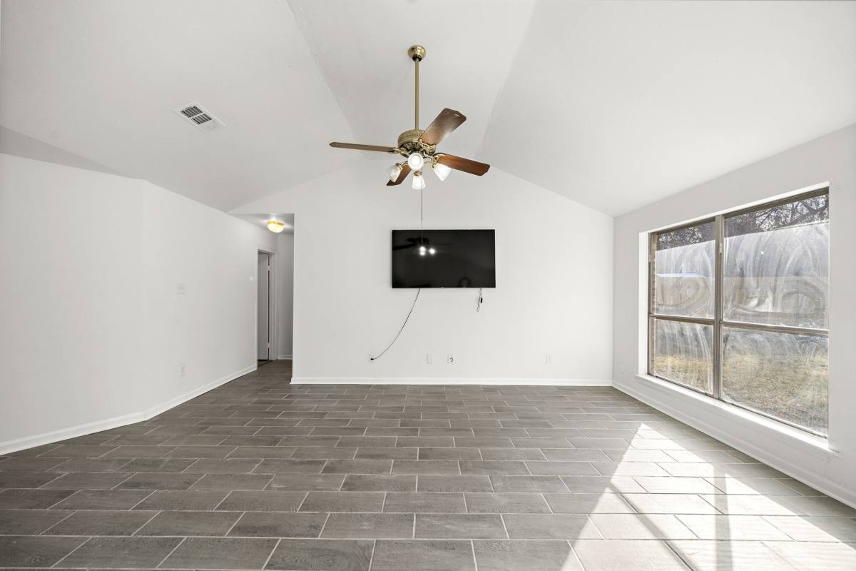 Apartment for rent at 7010 Foxmar Lane, Humble, TX 77338
