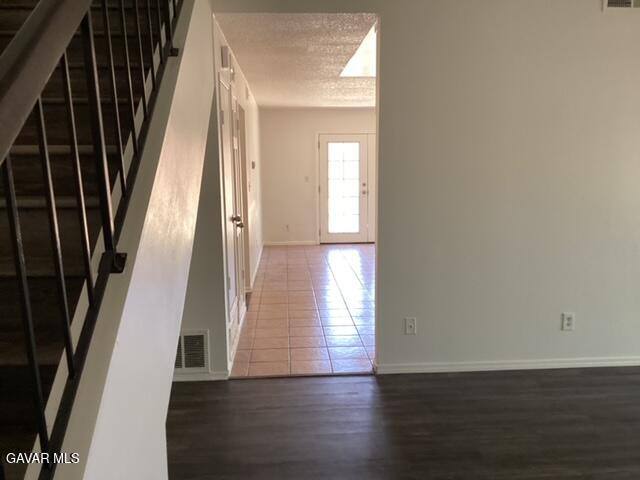 Apartment for rent at 44745 Christie Ave, Lancaster, CA 93535