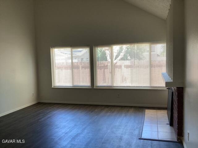 Apartment for rent at 44745 Christie Ave, Lancaster, CA 93535